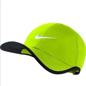 Nike Featherlight Adjustable Hat